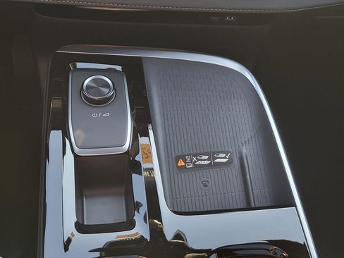 New 2026 Buick Enclave Sport Touring w/ Power Package image 11