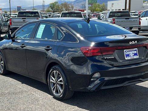 Used 2024 Kia Forte LXS FWD image 7