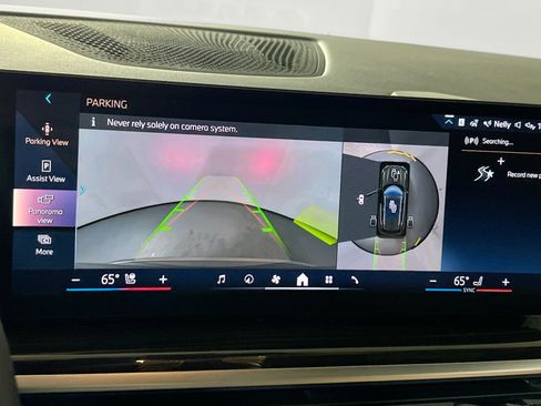 Used 2024 BMW X5 xDrive40i w/ Parking Assistance Package image 14