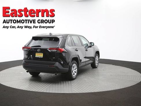 Used 2025 Toyota RAV4 LE FWD image 39