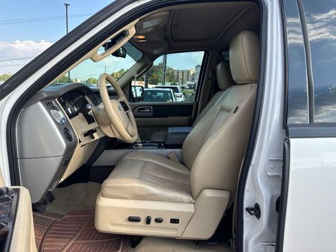 Used 2013 Ford Expedition EL XLT RWD image 12