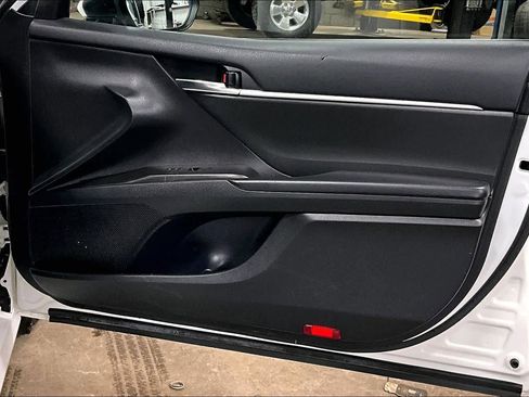 Used 2023 Toyota Camry LE image 21