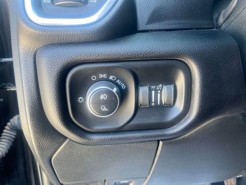 Used 2025 RAM 3500 Laramie w/ Sport Appearance Package AWD/4WD image 27