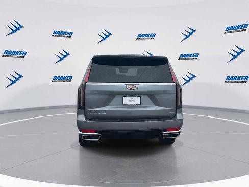 Used 2021 Cadillac Escalade Luxury image 7