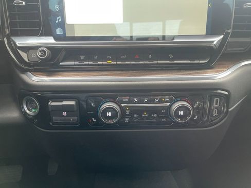 Used 2024 Chevrolet Silverado 2500 LT w/ Z71 Sport Edition image 22