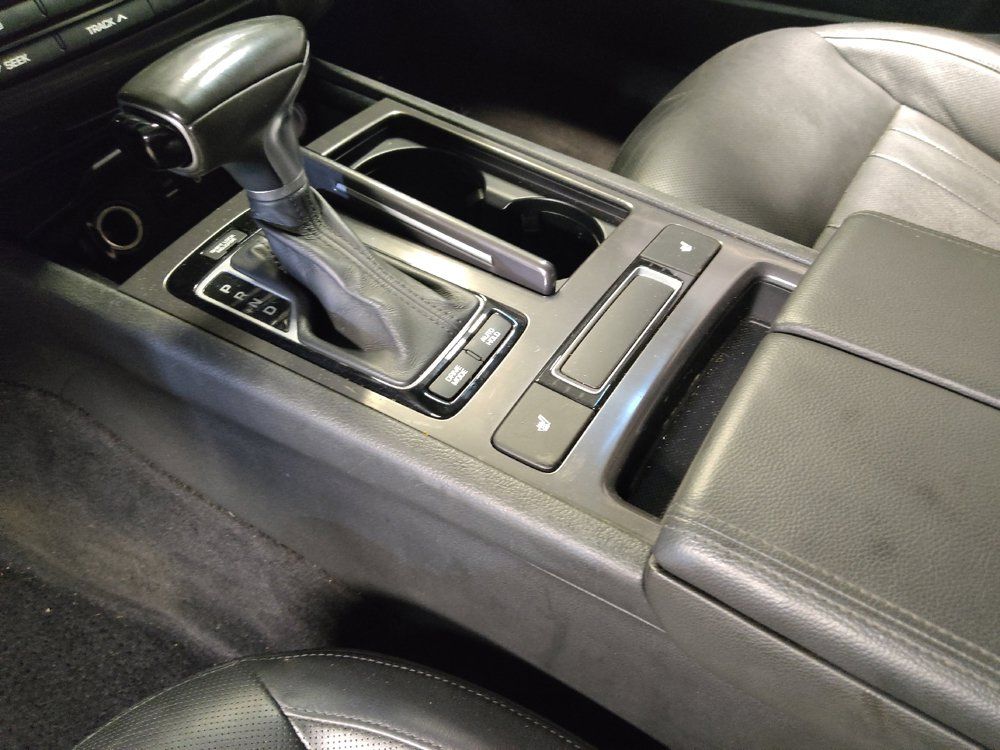 Used 2018 Genesis G80 3.8 RWD image 26