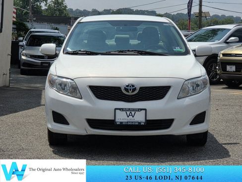 Used 2010 Toyota Corolla LE FWD image 2