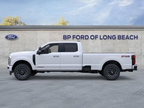 New 2026 Ford F350 Platinum w/ FX4 Off-Road Package image 3