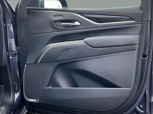 Used 2022 Cadillac Escalade Sport w/ Touring Package image 29