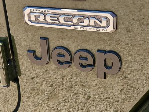 Used 2020 Jeep Wrangler Unlimited Rubicon w/ Quick Order Package 28Y Recon AWD/4WD image 8