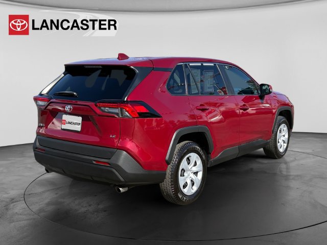 Certified 2022 Toyota RAV4 LE w/ Carpet Mat Package (TMS) AWD/4WD image 7