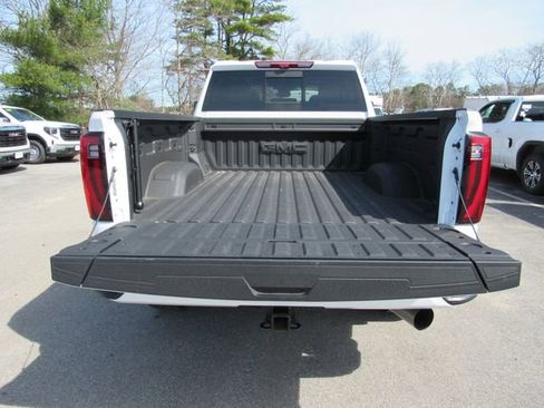 Used 2025 GMC Sierra 2500 Denali w/ Denali Reserve Package AWD/4WD image 36