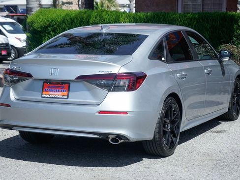 Used 2025 Honda Civic Sport image 9