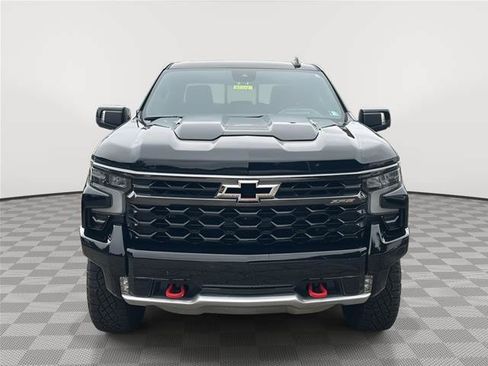 Used 2024 Chevrolet Silverado 1500 ZR2 w/ Technology Package AWD/4WD image 3