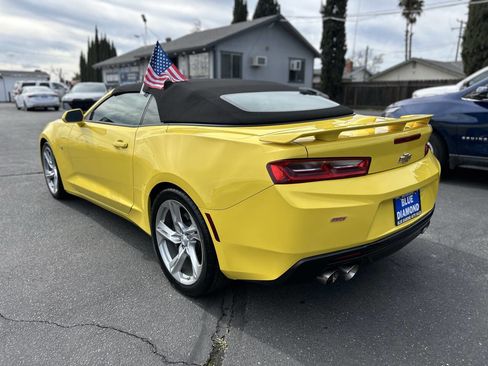 Used 2017 Chevrolet Camaro SS image 5