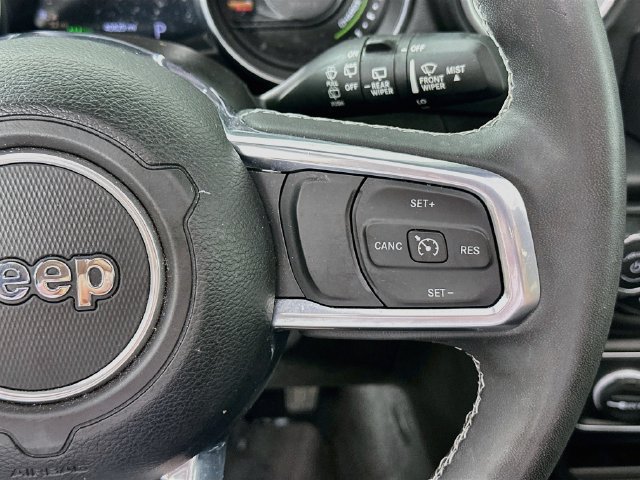 Used 2023 Jeep Wrangler Unlimited Sahara w/ Cold Weather Group AWD/4WD image 25