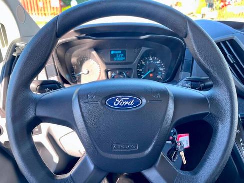 Used 2018 Ford Transit 250 138 RWD image 12