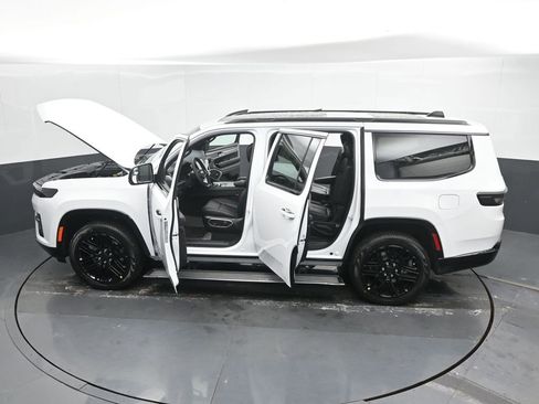 New 2026 Jeep Grand Wagoneer Limited AWD/4WD image 60