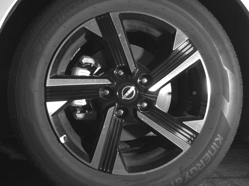 Used 2025 Nissan Sentra SV image 12