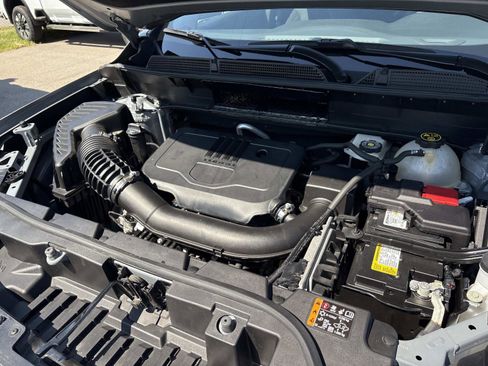 Certified 2023 GMC Acadia SLE w/ Driver Convenience Package image 35