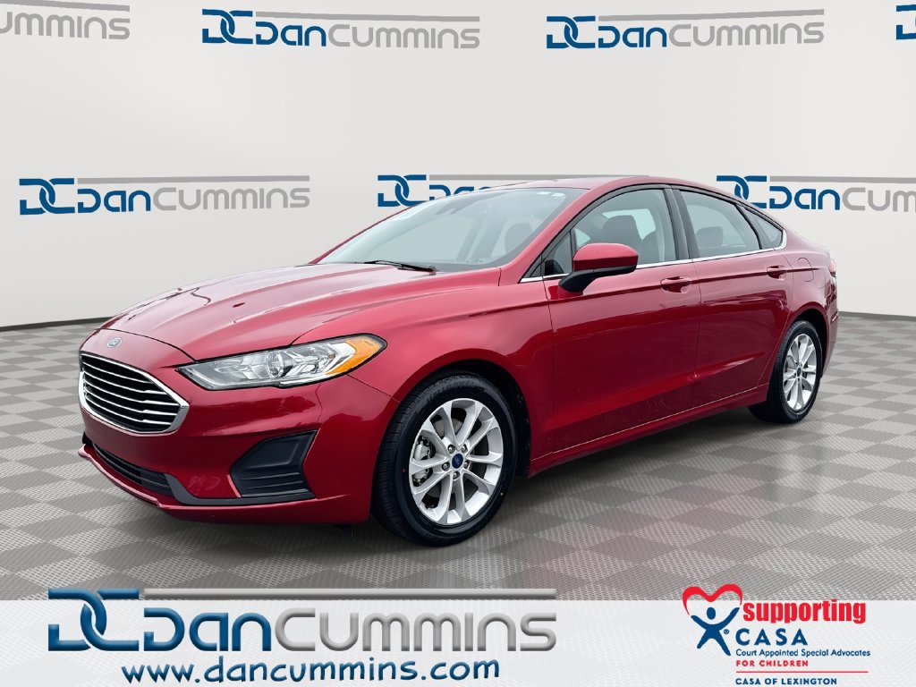 Used 2020 Ford Fusion SE FWD image 1
