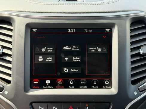 Used 2023 Jeep Cherokee Altitude Lux AWD/4WD image 17