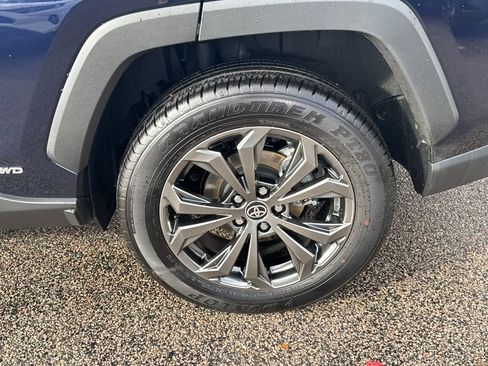 Used 2025 Toyota RAV4 Limited image 42