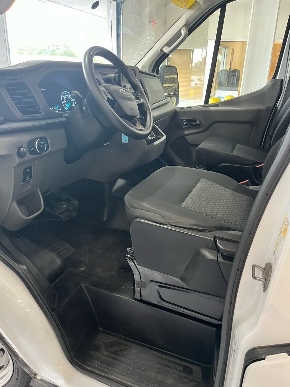 Certified 2024 Ford Transit 250 148 Medium Roof RWD image 11