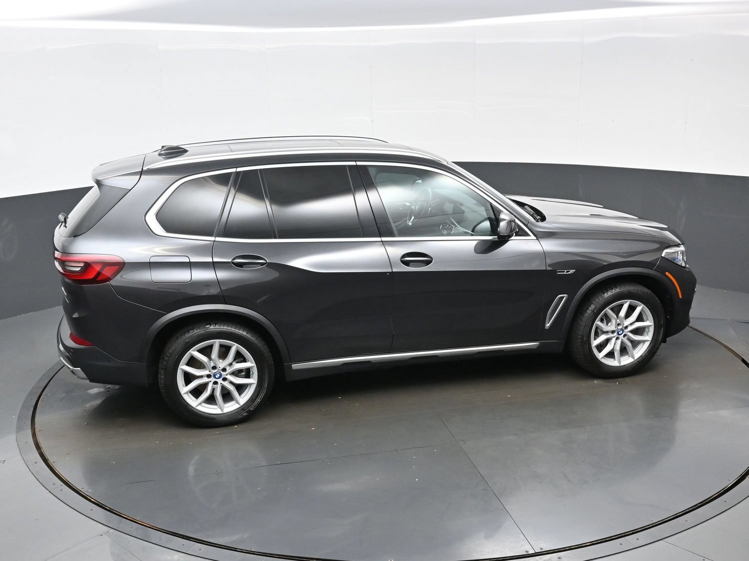 Used 2023 BMW X5 xDrive45e AWD/4WD image 40