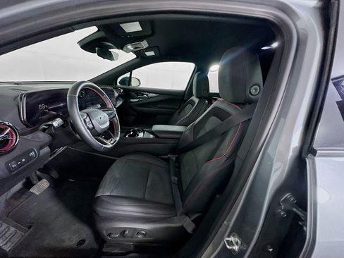 Used 2024 Chevrolet Blazer EV RS RWD image 13