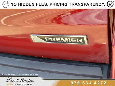 Used 2017 Chevrolet Suburban Premier RWD image 5