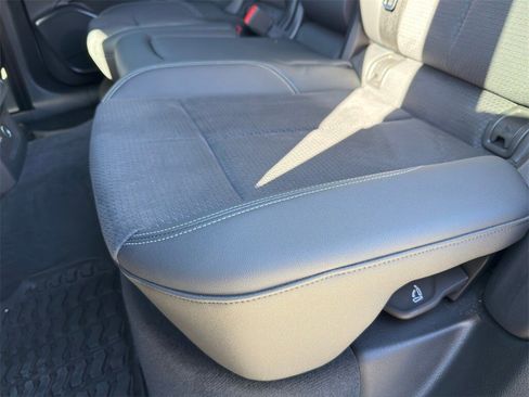 Used 2024 Audi SQ5 Premium image 27