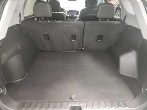 Used 2023 GMC Terrain SLE w/ Driver Convenience Package FWD image 14
