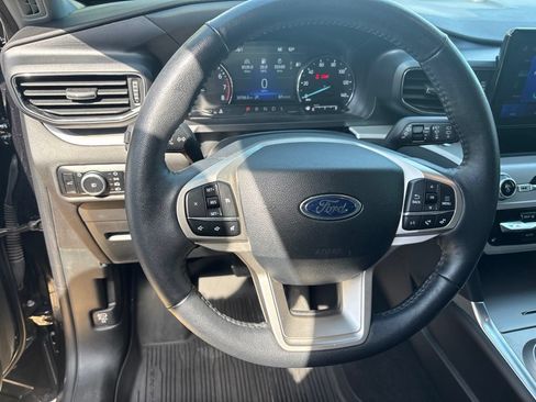 Used 2024 Ford Explorer XLT w/ Equipment Group 202A AWD/4WD image 15