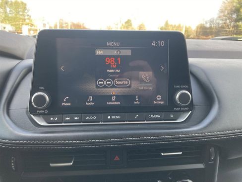 Used 2021 Nissan Rogue S image 14