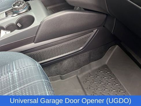 Certified 2024 Ford Bronco Sport Heritage w/ Heritage Convenience Package image 21