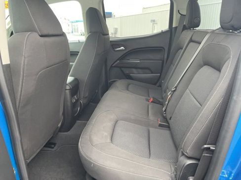 Used 2022 Chevrolet Colorado LT w/ Safety Package image 20