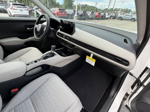 New 2026 Honda HR-V LX image 33
