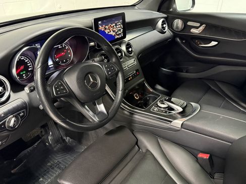 Used 2018 Mercedes-Benz GLC 300 4MATIC image 12