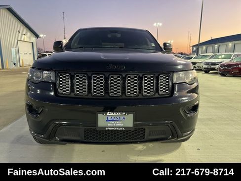 Used 2019 Jeep Grand Cherokee Altitude image 30