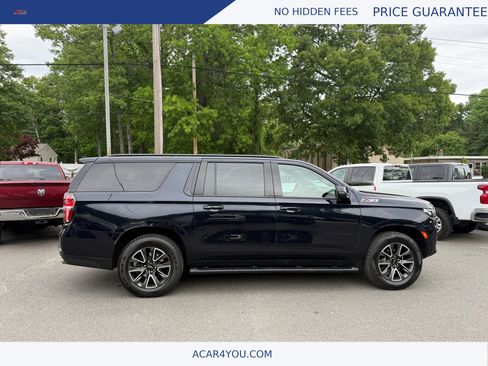 Used 2022 Chevrolet Suburban Z71 w/ Z71 Off-Road Package AWD/4WD image 5
