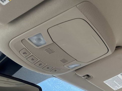 Used 2019 Lincoln MKC Select w/ Select Plus Package image 34