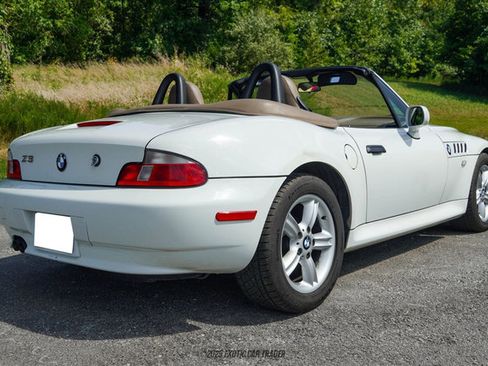 Used 2000 BMW Z3 2.5i image 8