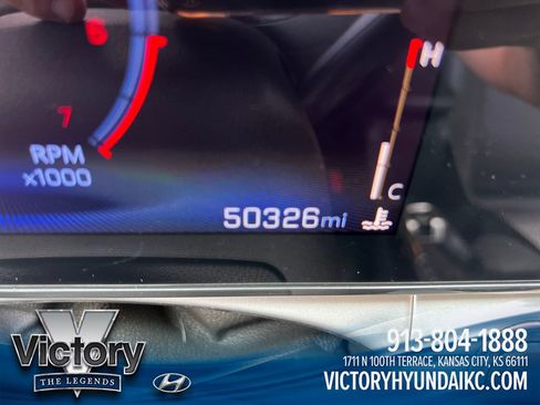 Used 2025 Chevrolet Trax LT FWD image 16