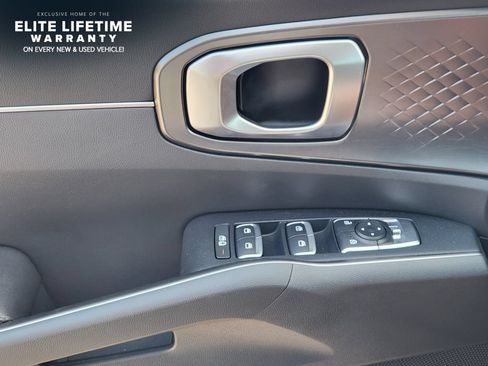 Used 2022 Kia Sorento S FWD image 20