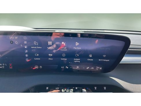 Certified 2025 Buick Enclave Sport Touring AWD/4WD image 17