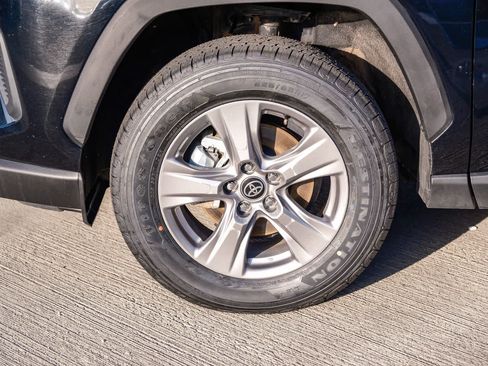 Certified 2025 Toyota RAV4 LE AWD/4WD image 10