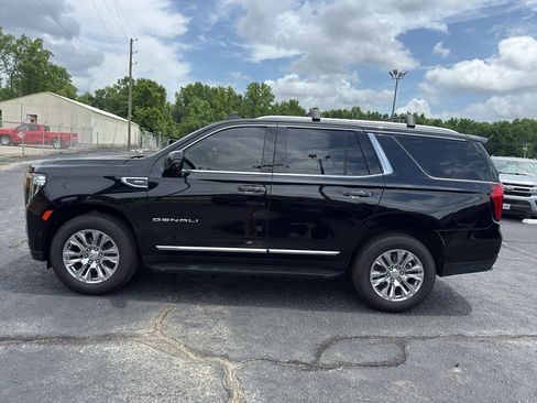 Used 2024 GMC Yukon Denali AWD/4WD image 4