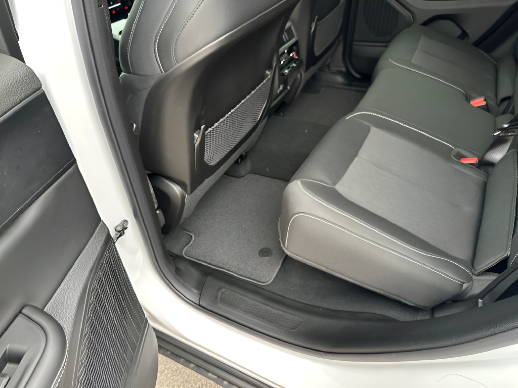 New 2026 Jeep Grand Cherokee Laredo RWD image 31
