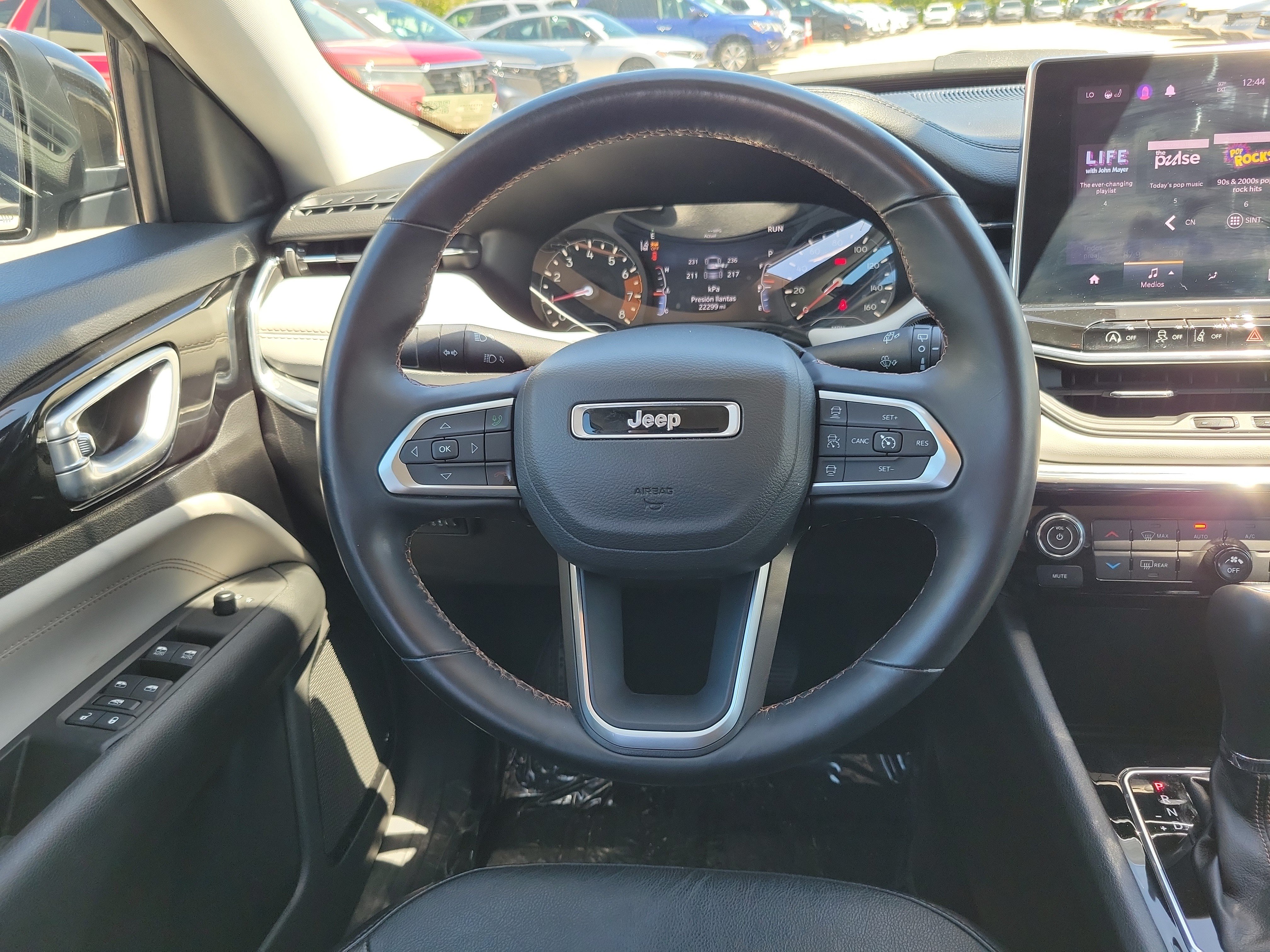 Used 2022 Jeep Compass Limited AWD/4WD image 19